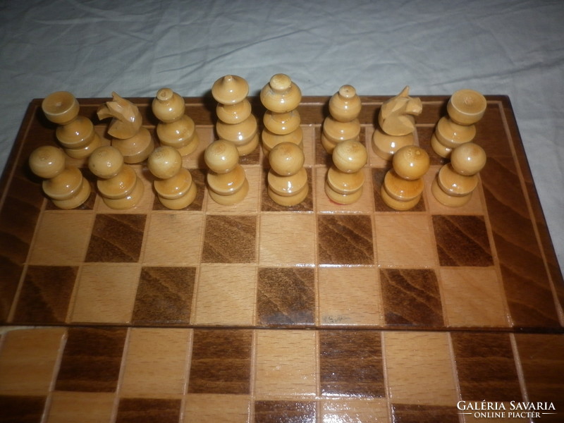 Régi fa sakk készlet
