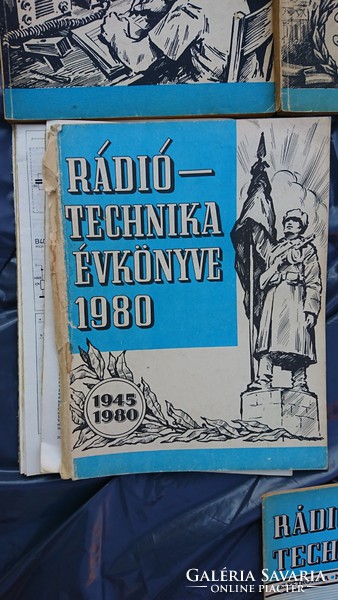 12 db Rádióamatőrök kézikönyve. 1969-1982+3 Rádió technika