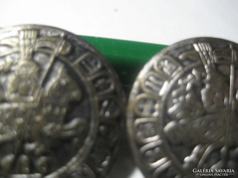 Military buttons 2 pieces with a diameter of 22 mm