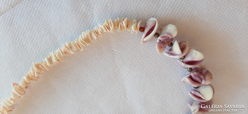 Vintage seashell necklace with string of pearls