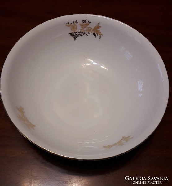 Garnished porcelain bowl 102.