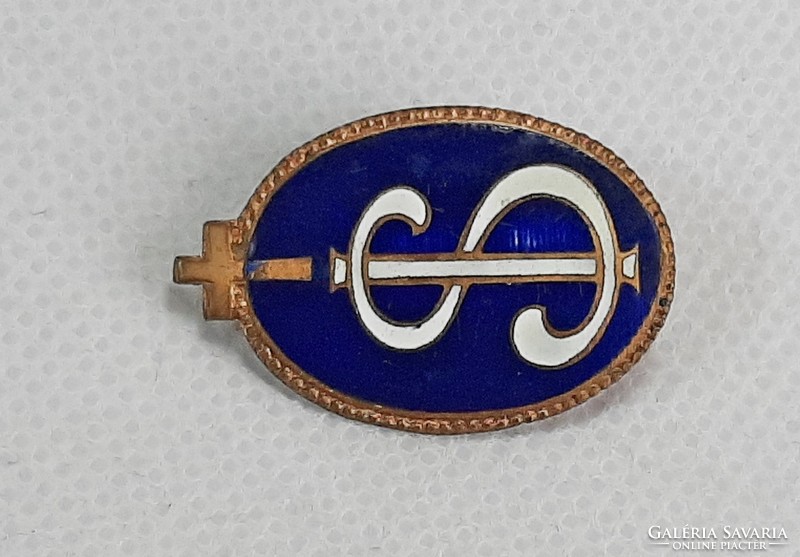 Enameled badge with crown b.K.