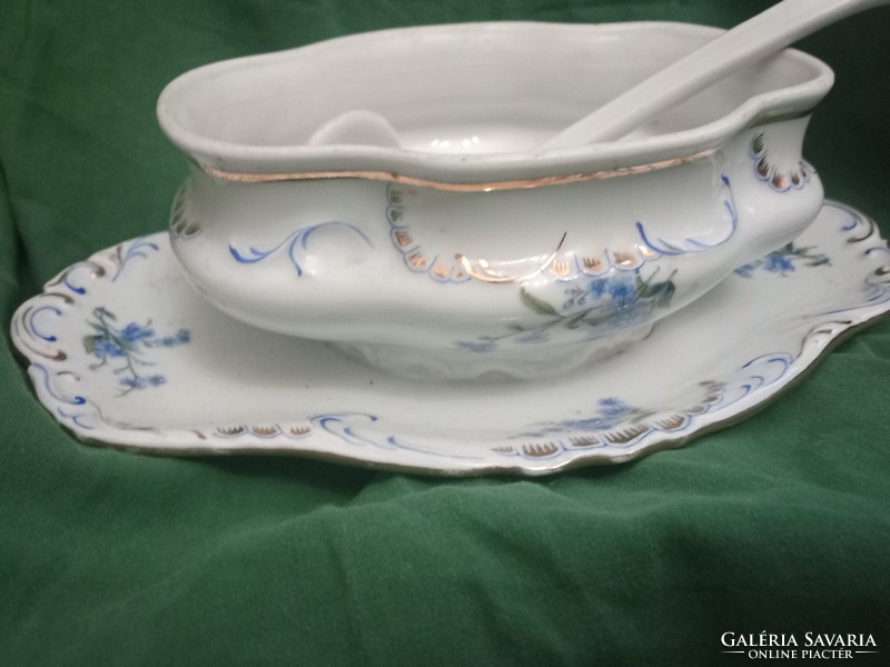 A sauce bowl in mint condition from Károly Krauser's trade in Szatka from the 1860s-70s