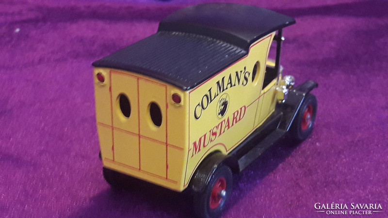Old English matchbox car, Lesney vintage car 7. (L2369)