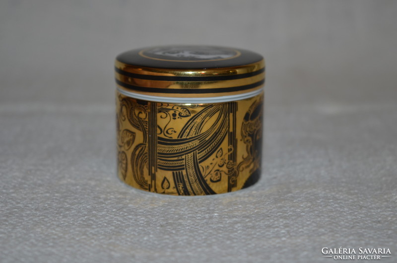 Saxon jar (top cannot be unscrewed) (dbz 0024)