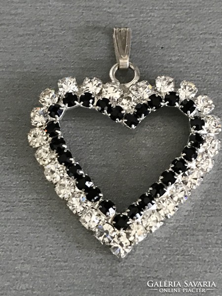 Silver-plated heart-shaped pendant with black and clear crystals, 4 x 3.3 cm
