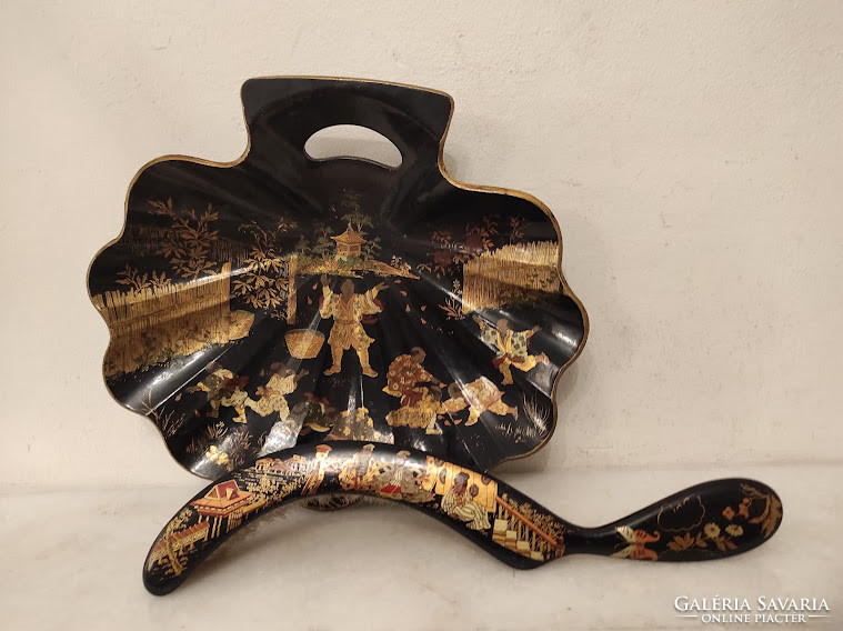 Antique painted gilded black lacquer Chinese wood curved shovel and brush 5313