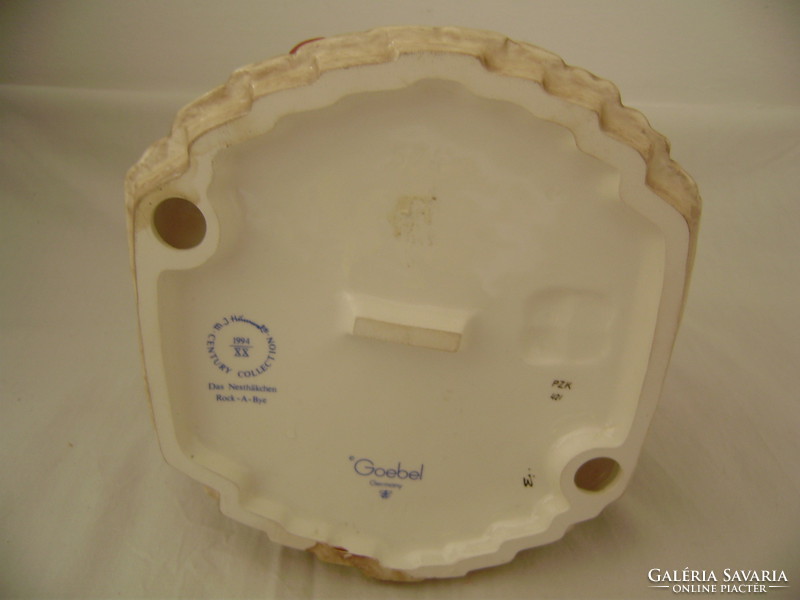 Porcelain made in 1994 with Hummel goebel serial number 574 for sale