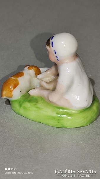 Antik mini babaházi  porcelán extrém ritka figura vélhetően jelzetlen Goebel kislány cicával