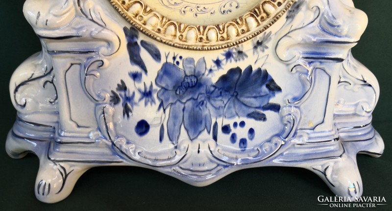 DT/046 - Barokkos kandalló óra kék virágos dekorral