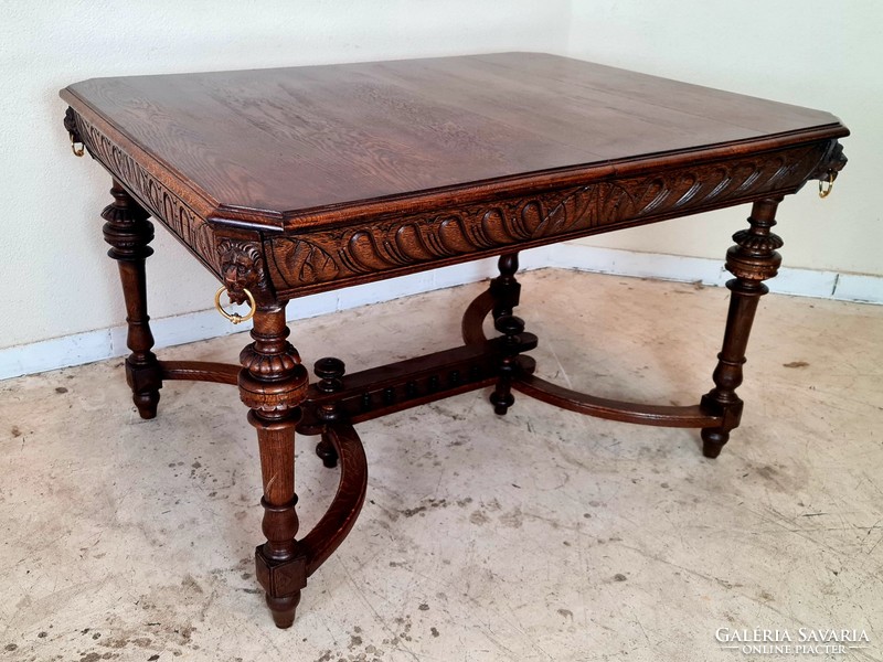 A518 antique, renaissance-style dining table