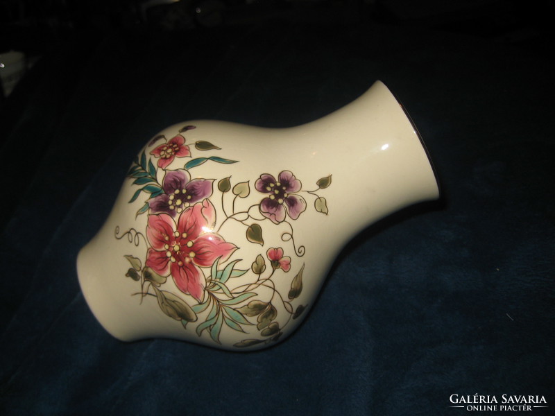 Zsolnay's hand-painted vase, with an outstanding plastic pattern, 19 cm, signed