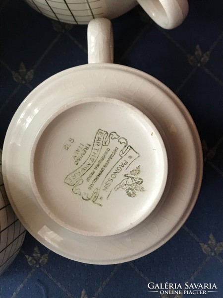Pagnossin Treviso Italy márkájú porcelán csészék,sérülésmentes állapotban.7 db 8,5 cm átmérőjű
