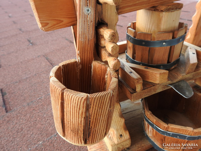 Nagyméretű makett _ közösségi prés makettja fából esztergályozva, faragva (75 cm hossz)