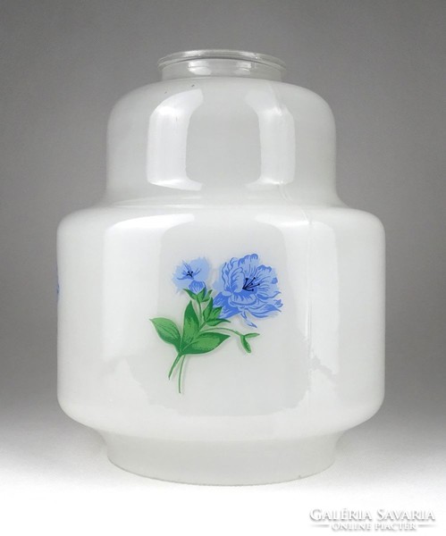 1I205 Régi nagyméretű tejfehér virágdíszes üveg lámpabura