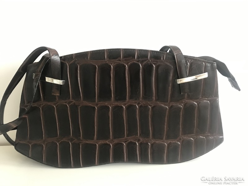 Deep brown Italian leather purse, new brand from Valentino di Pietro