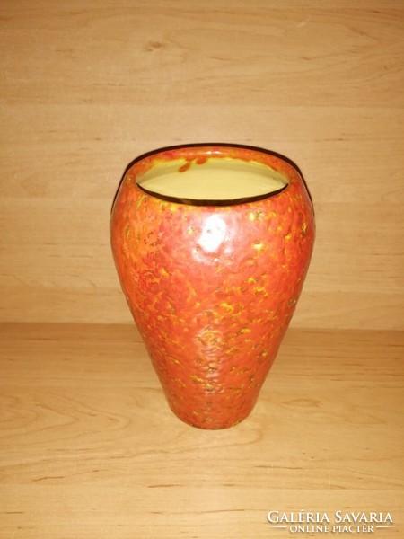 Mid-century ceramic vase 17.5 cm high (18 / d)