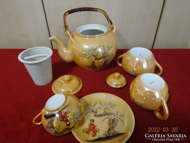 Japanese porcelain tea set, transparent, geisha head is at the bottom, four persons. He has! Jókai.