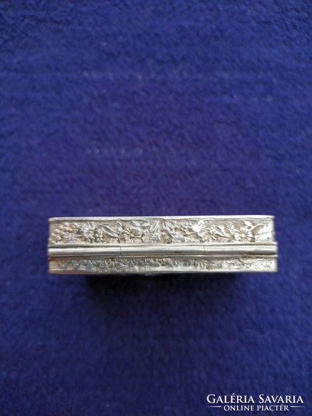 Silver medicine holder-jewelry holder figural box