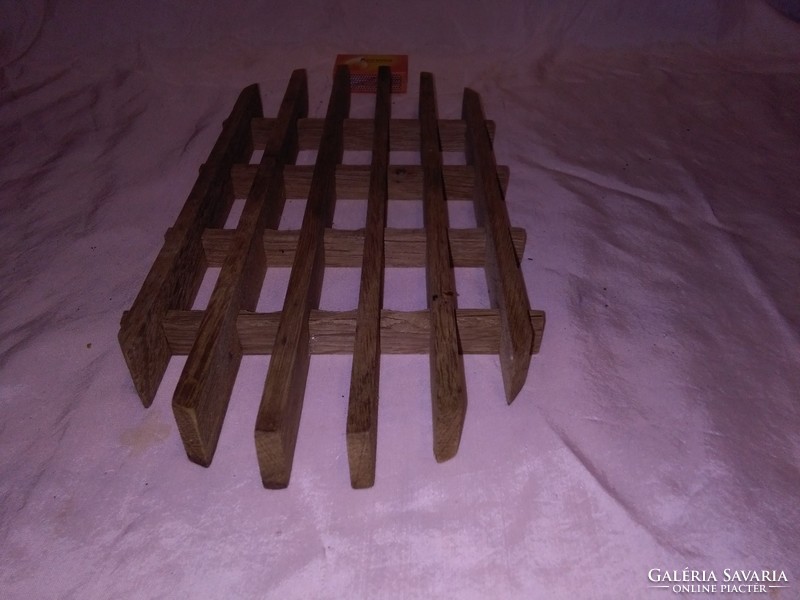 Retro wooden lattice placemat