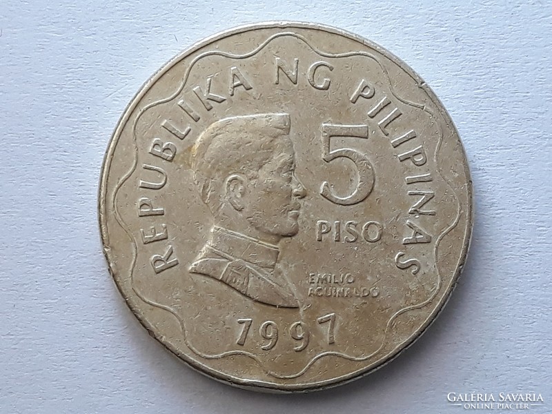 5 Piso 1997 coin - Filipino 5 piso 1997 foreign coin