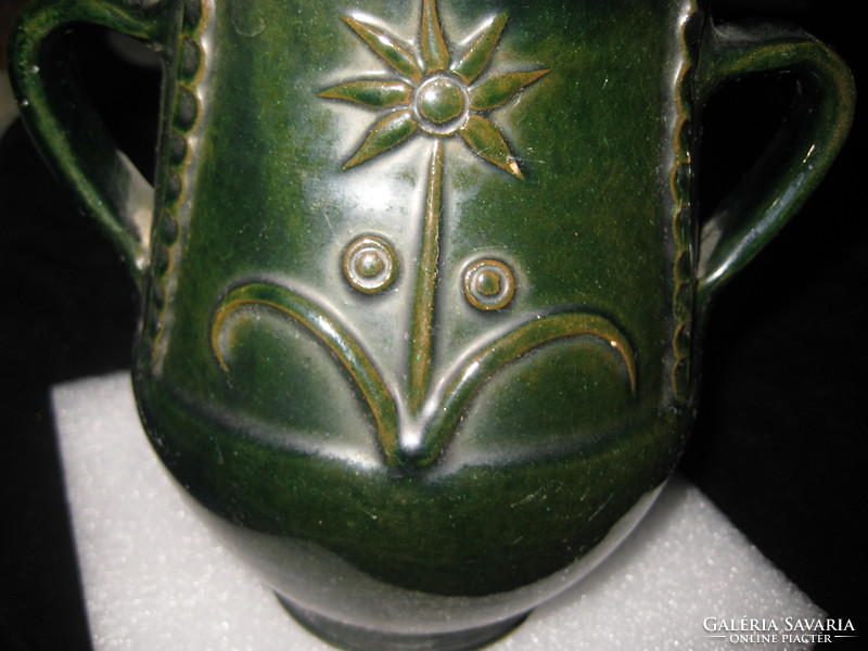 Karcag folk ceramics, f. Mihály Szabó (1912 - 2003), with floral motif, 18 cm