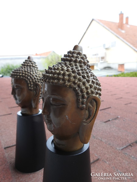 Antik jelzett - tömör bronz Buddha fej fa alapzaton