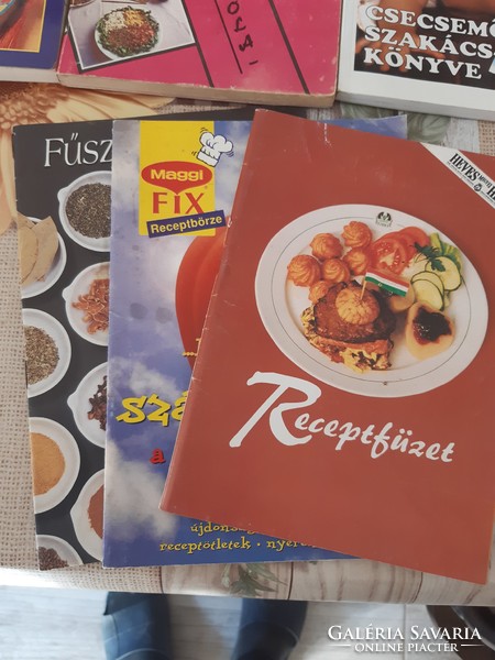 9 db szakácskönyv/füzet egyben
