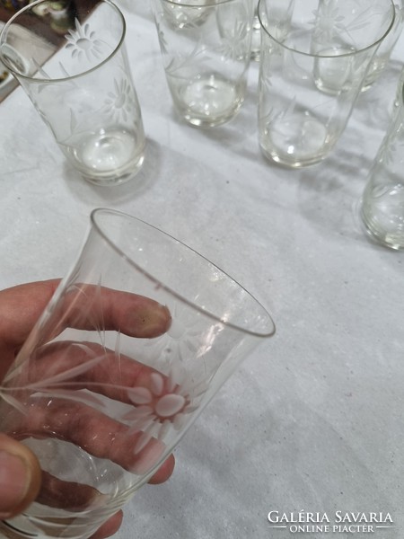 9 db régi csiszolt üveg pohàr