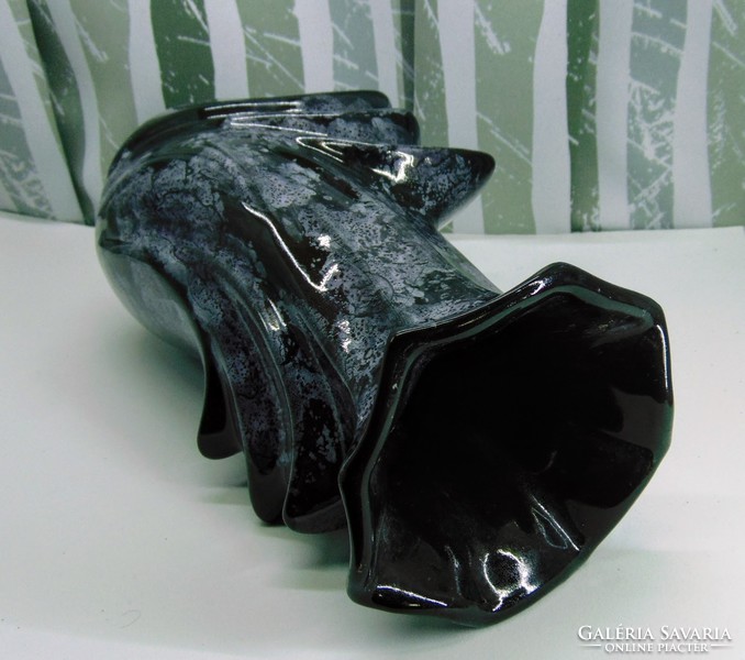Black ceramic 