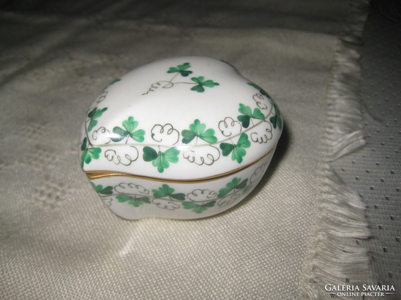 Old Herendi heart bombonier with parsley pattern, 7 cm