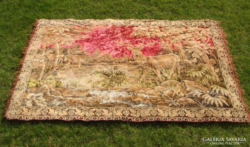 Régi szarvas mintás falvédő vintage faliszőnyeg szarvasos falikárpit 180 cm