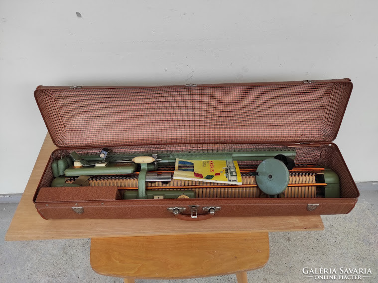 Antique portable knitting machine in original box of clothing tool with brochure 5409