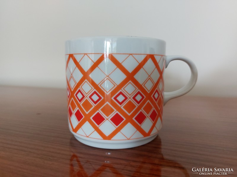 Retro lowland porcelain mug with checkered cube pattern tea cup