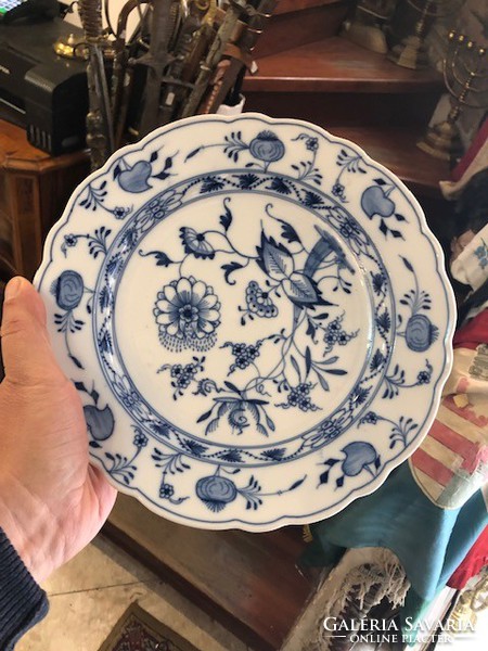 Taylor and kent porcelain dish, English, size 18 cm.