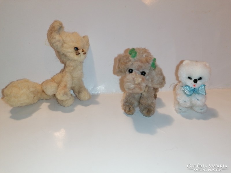 Wire fox, poodle, polar bear (939)