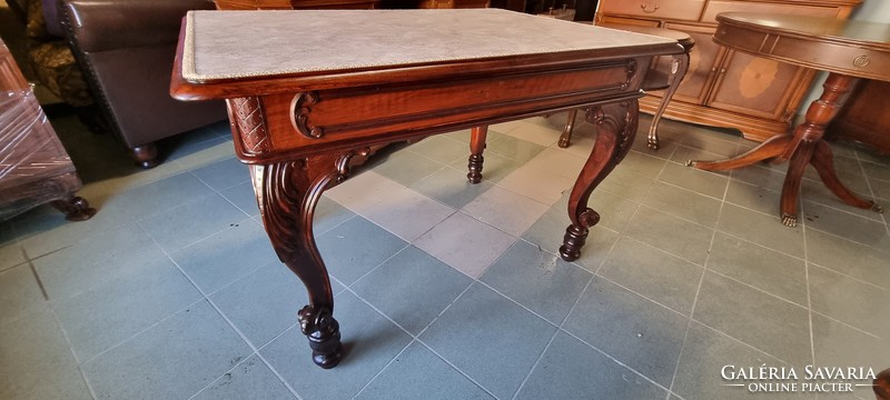 Bécsi barokk felújított íróasztal