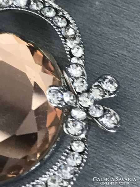 Gyönyörű kristály medálos nyaklánc 72 cm hosszú lánccal