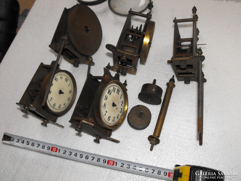Four hundred day clock parts