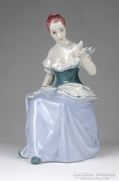 1I634 marked royal dux porcelain combing woman figure 15.5 Cm