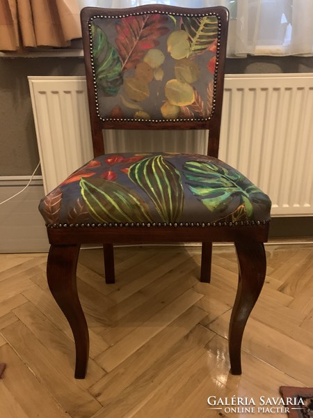 Gyönyörű felújított székek! 2darab