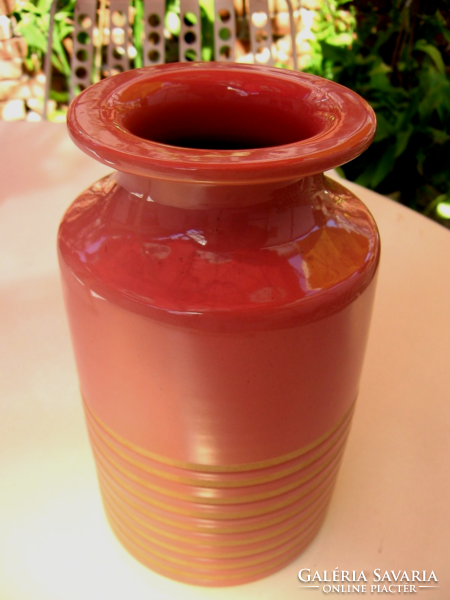 Retro pink roth / marei vase