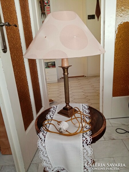 Felújított antik francia réz asztali lámpa -- szép új ernyővel