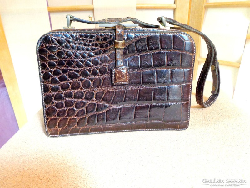 Antique leather bag with alligator zumpolle before 1945
