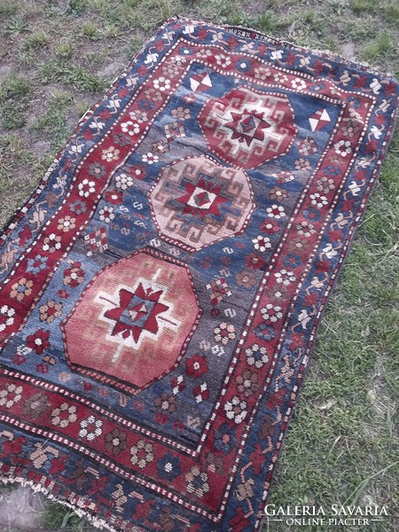 Antik Kazak szőnyeg  eladó  180 x 115 cm