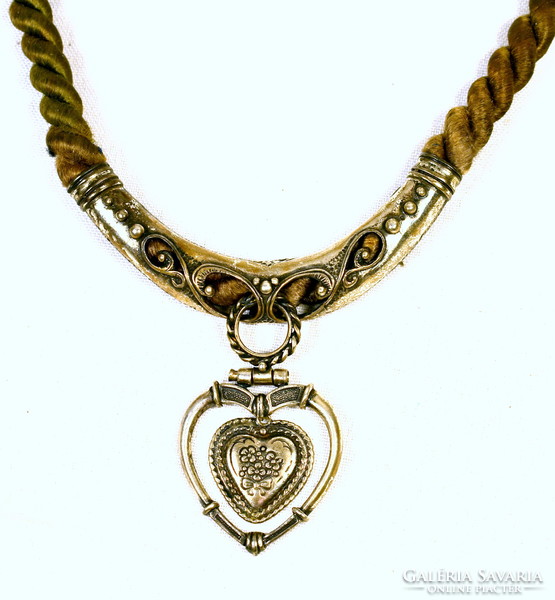 Antique silver necklace in a historicizing style!