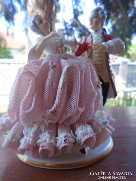 Porcelain - aristocratic couple in lace dress - dresden pre-war piece extra rare piece stand nice work