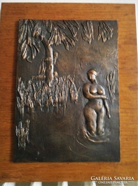Kocsornyik János bronz plakettje: Zsuzsanna és a vének