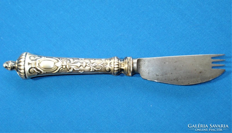 My silver pate or butter grease knife