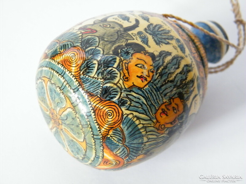 Keleti (japán vagy kínai) festett, lakkozott fa flaska, tartó